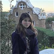 Estudiante de quinto curso de Odontología en la Universidad Complutense de Madrid, con posibilidad de dar clases a alumnos de primaria, secundaria y bachillerato